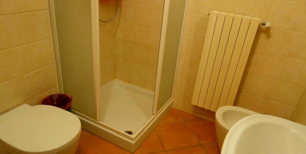 Doccia Bidet Lavandino e WC